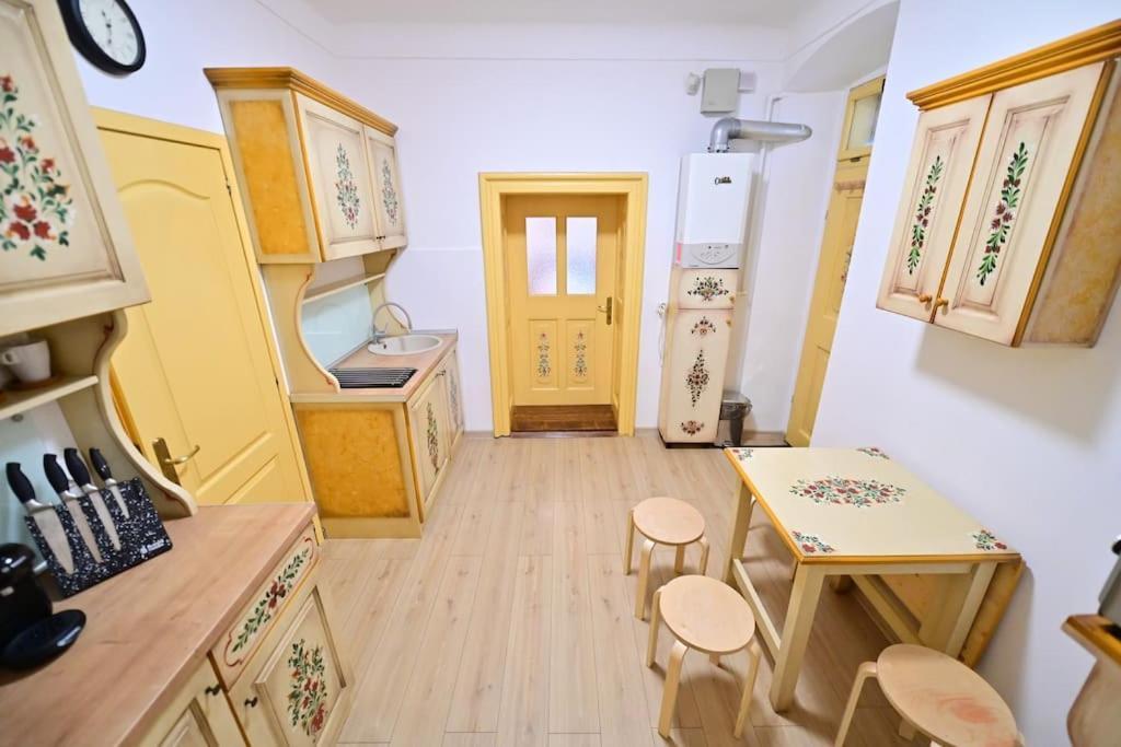 Flh - Althaus Apartment ซีบิว ภายนอก รูปภาพ